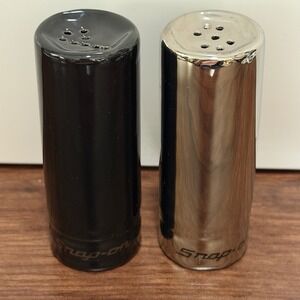 Snap-on Tools Socket Salt and Pepper Shaker Set Black and Chrome Collectible New